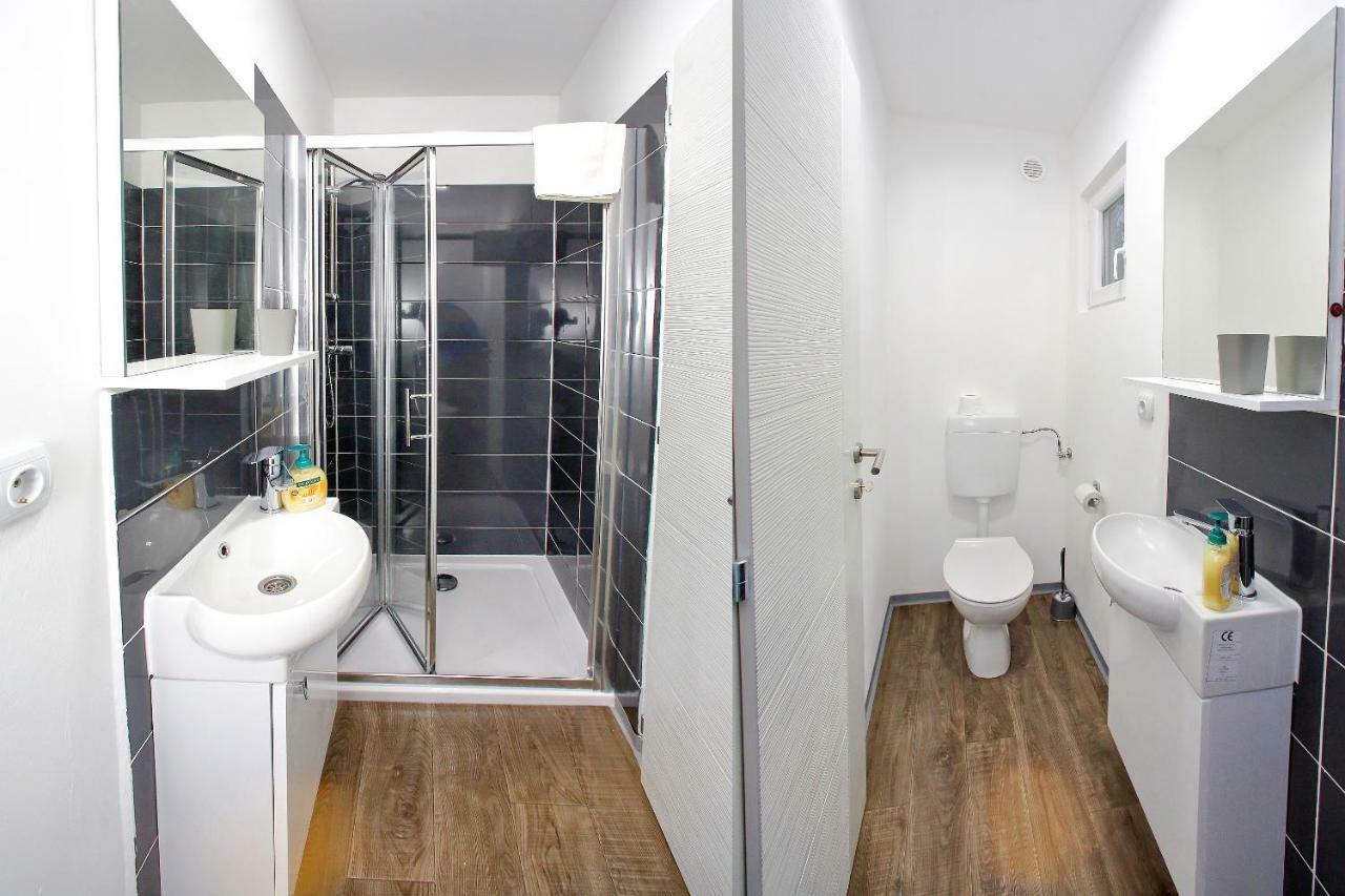 Mobile Homes Olive And Sea Бибинье Экстерьер фото